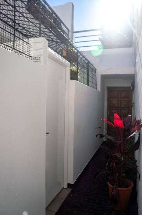 Hermoso Y Comodo Alojamiento Con Patio En Nunez Μπουένος Άιρες Εξωτερικό φωτογραφία
